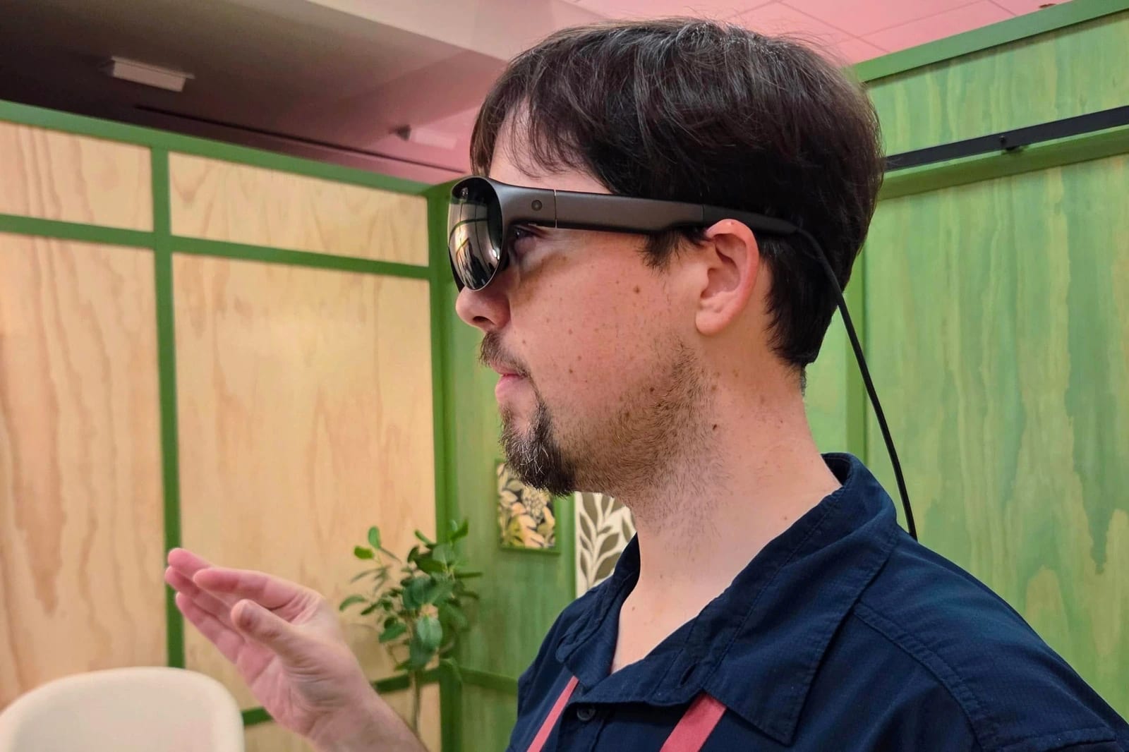 Can Meta's $1,299 VR Glasses Redefine Virtual Reality Experience?