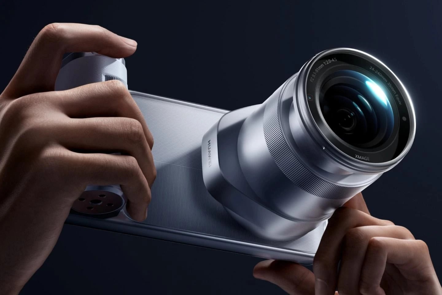 Huawei Innovates with Revolutionary Camera Attachment for Smartphones
