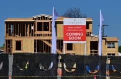 Mortgage Rates Surge to Nearly 7.3%, Marking Largest Increase in Four Years