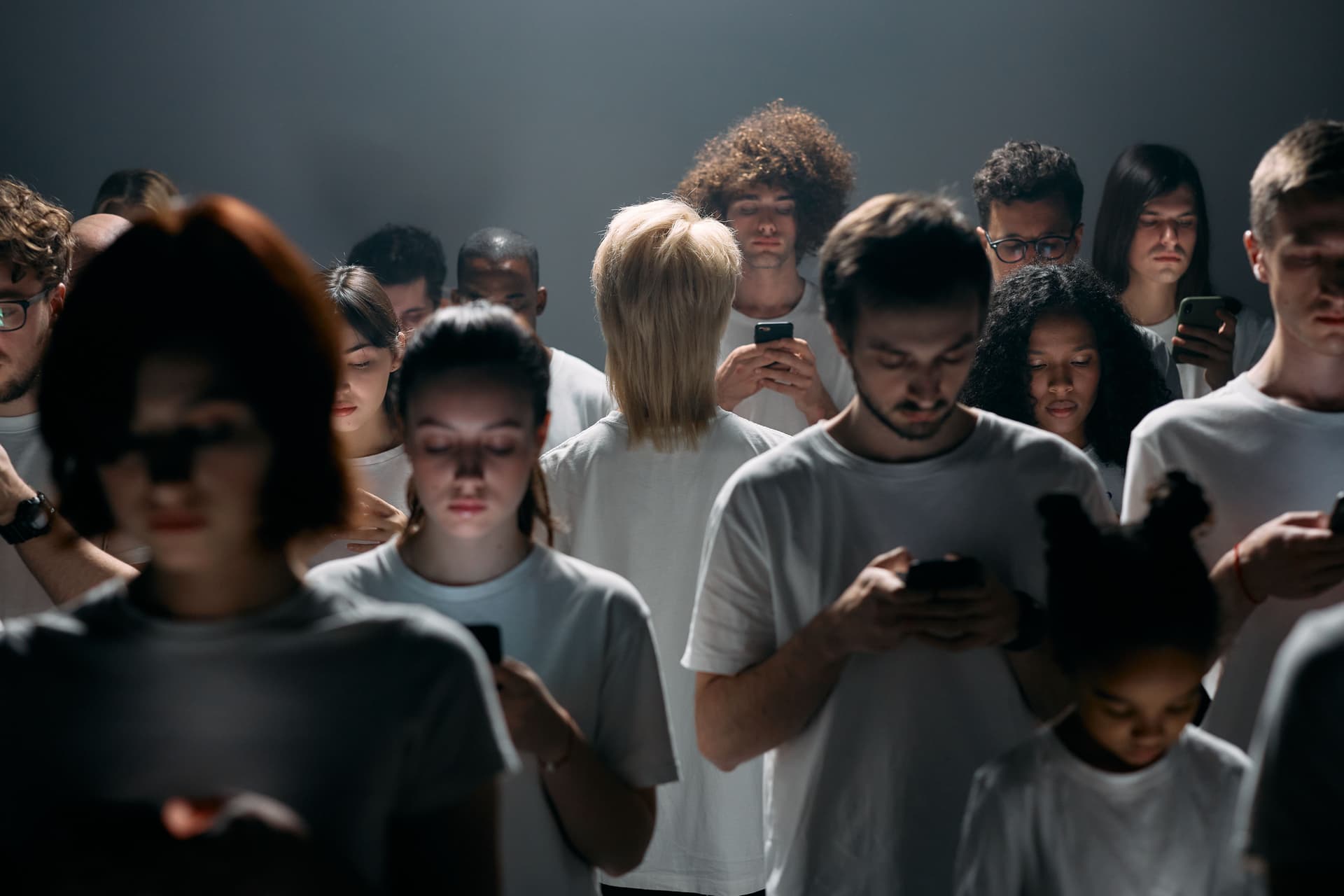 How to Reduce Screen Time Without Giving Up Your Phone