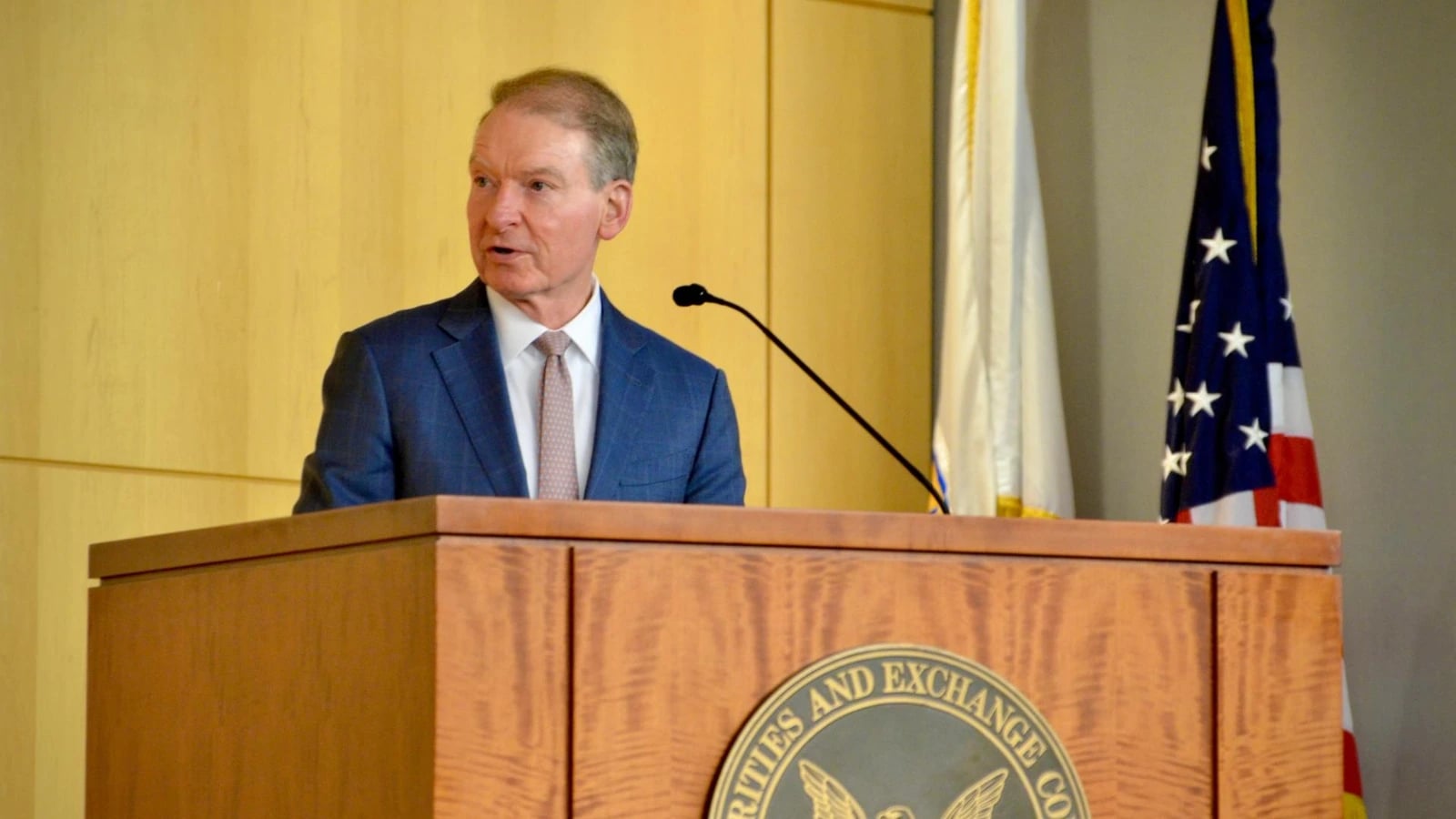 SEC Proposes New Crypto Custody Rules as Peirce Exits Task Force