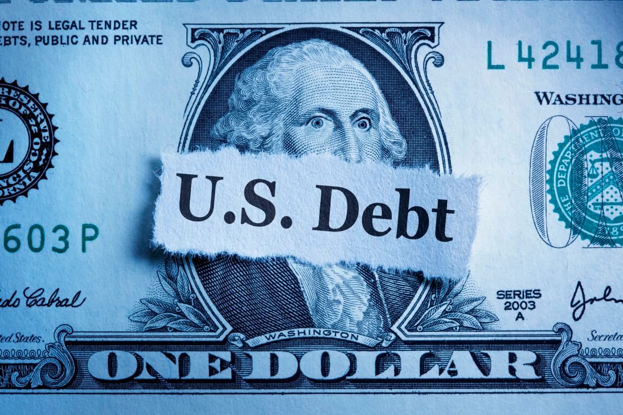 Weak Jobs Report Shifts Bond Market Dynamics, Briefly Boosts U.S. Debt Appeal